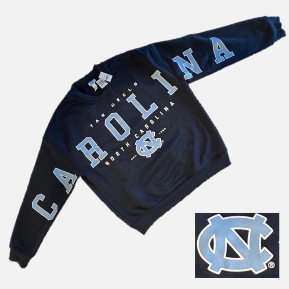 NEW UNC Tar Heels Sweatshirt Mens LARGE Carolina Spell Out NCAA March Madness
